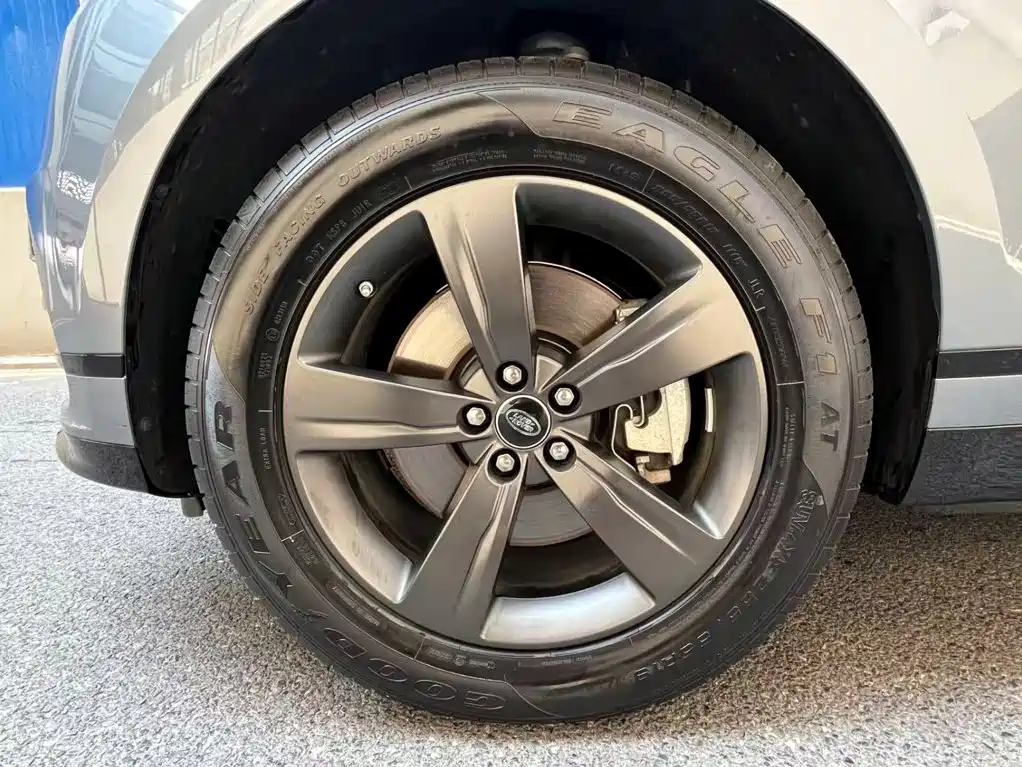 Land Rover Velar — миниатюра 6