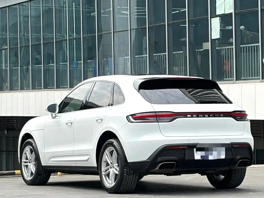 Porsche Macan — миниатюра 11