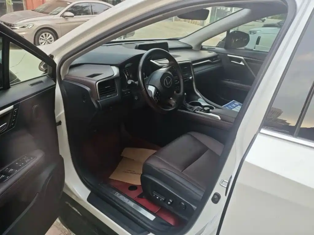 Lexus RX — миниатюра 4