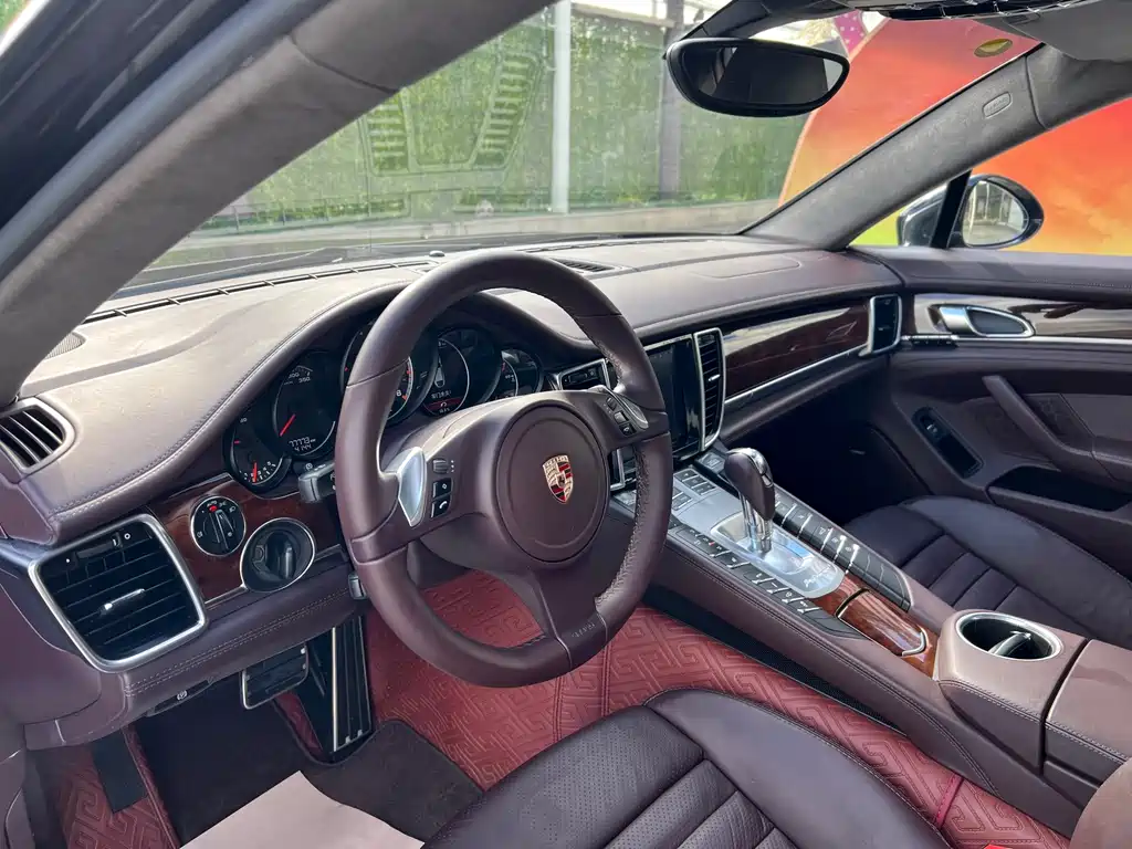 Porsche Panamera 2010 Panamera Turbo 4.8T