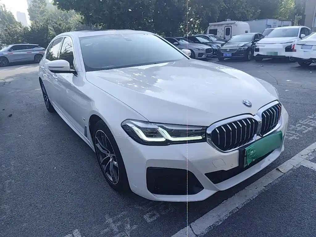 BMW 5 Series New Energy — миниатюра 4