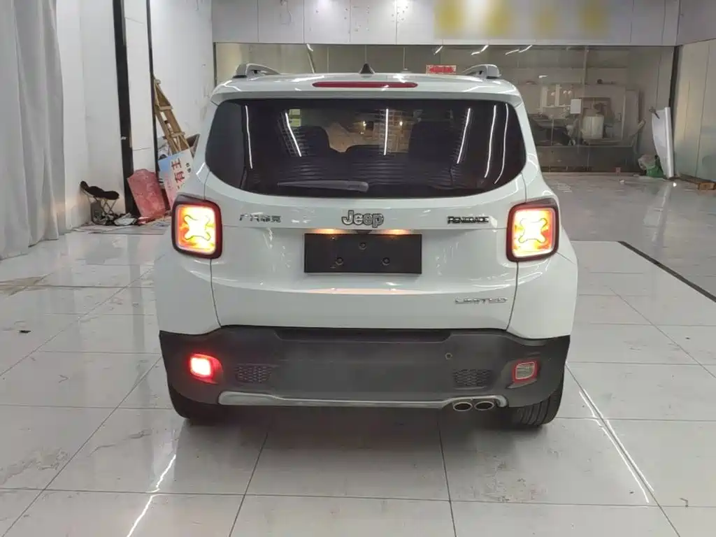 Jeep Renegade — миниатюра 6