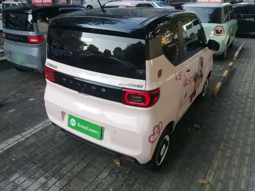 Wuling MINIEV — миниатюра 7