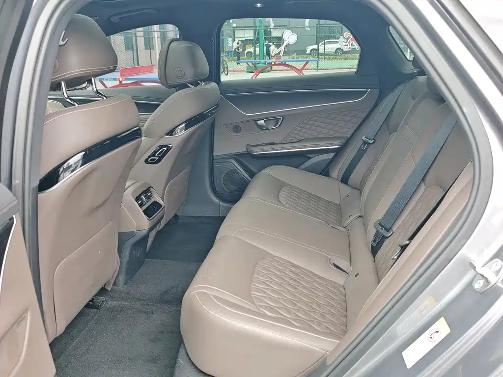 BYD Han 2024 DM-i 121KM Premium
