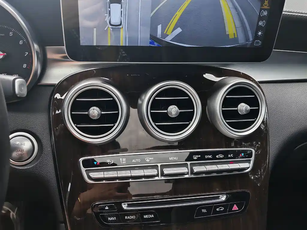 Mercedes-Benz GLC — миниатюра 10