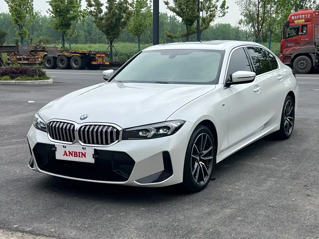 BMW 3 Series 2023