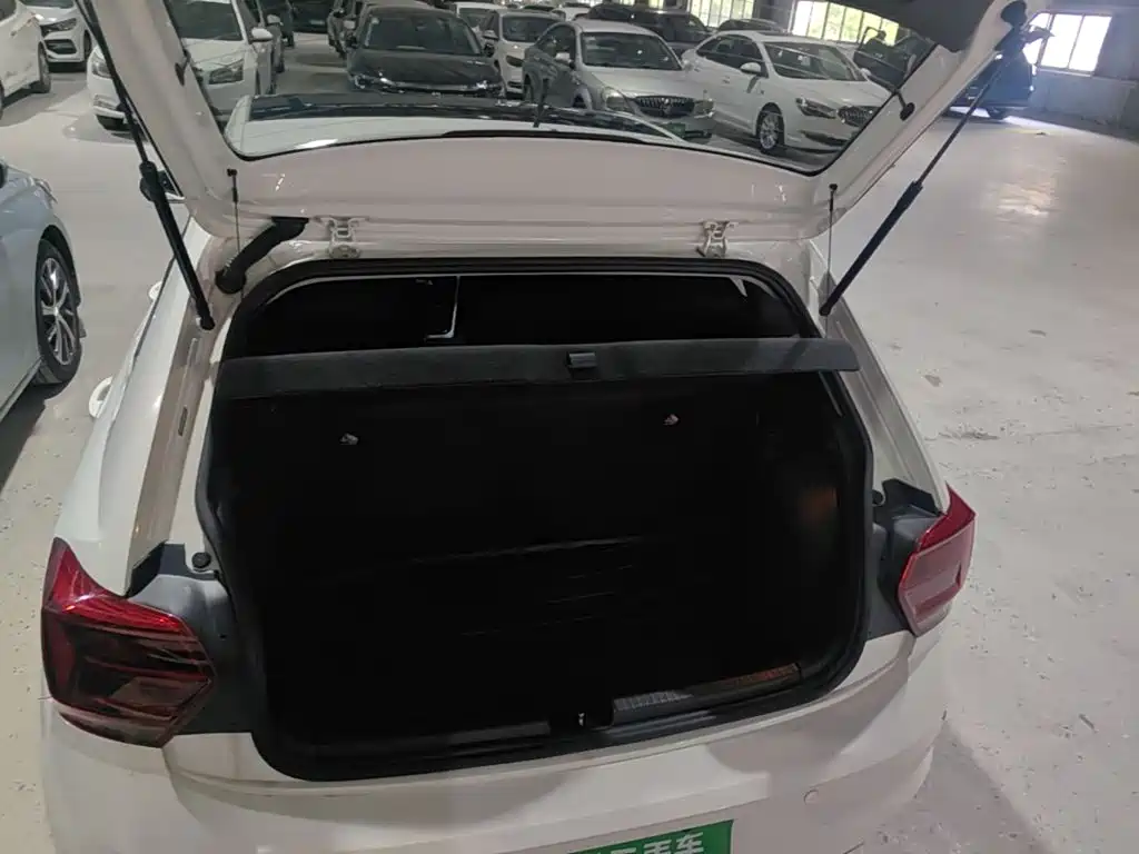 Volkswagen Polo — миниатюра 21