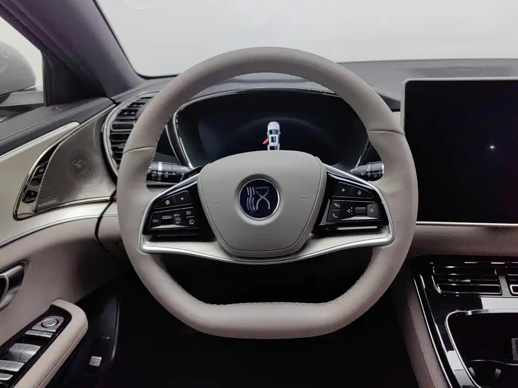 BYD Han — миниатюра 11