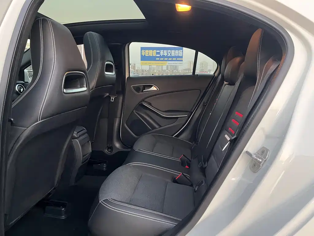 Mercedes-Benz A-Class (Import) — миниатюра 8