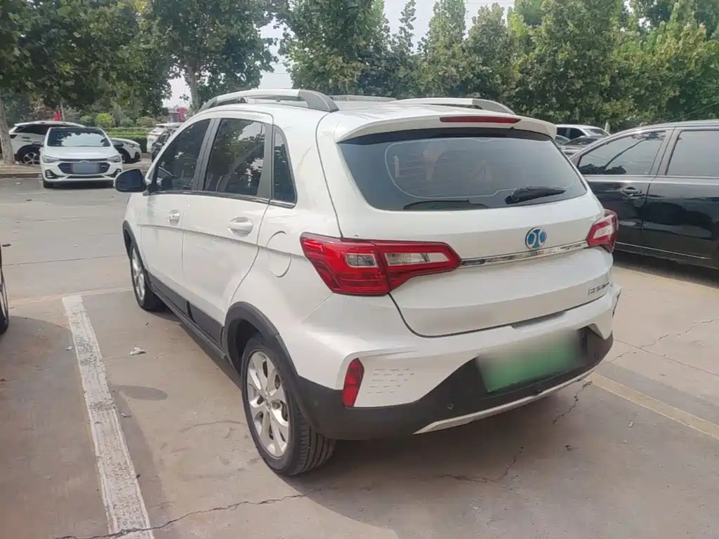 BAIC New Energy EC5 — миниатюра 5