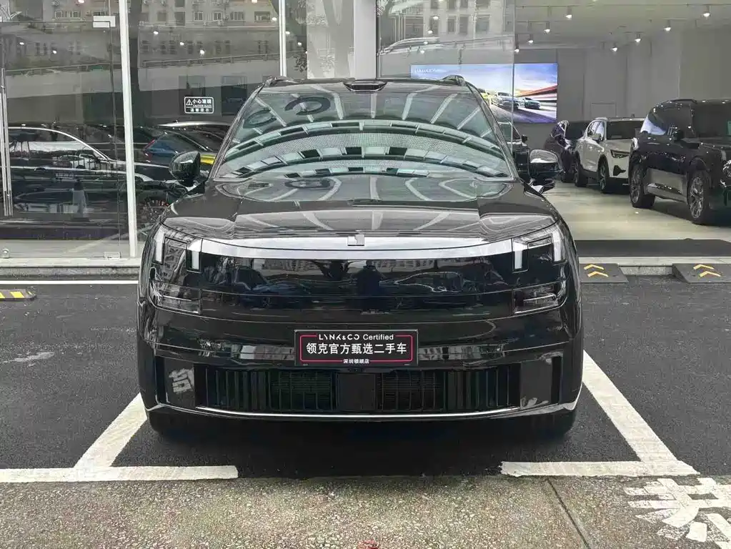 Lynk & Co 900 2025 1.5T Ultra 6 мест