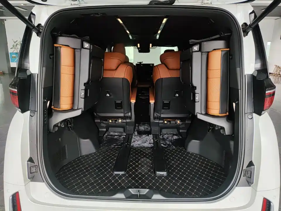Toyota Vellfire 2024 2.5L Executive