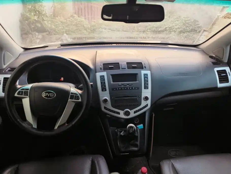 BYD S6 — миниатюра 12