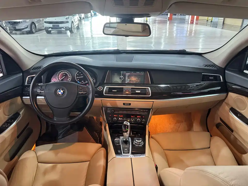 BMW 5 Series GT 5 GT 2010 535i Lead