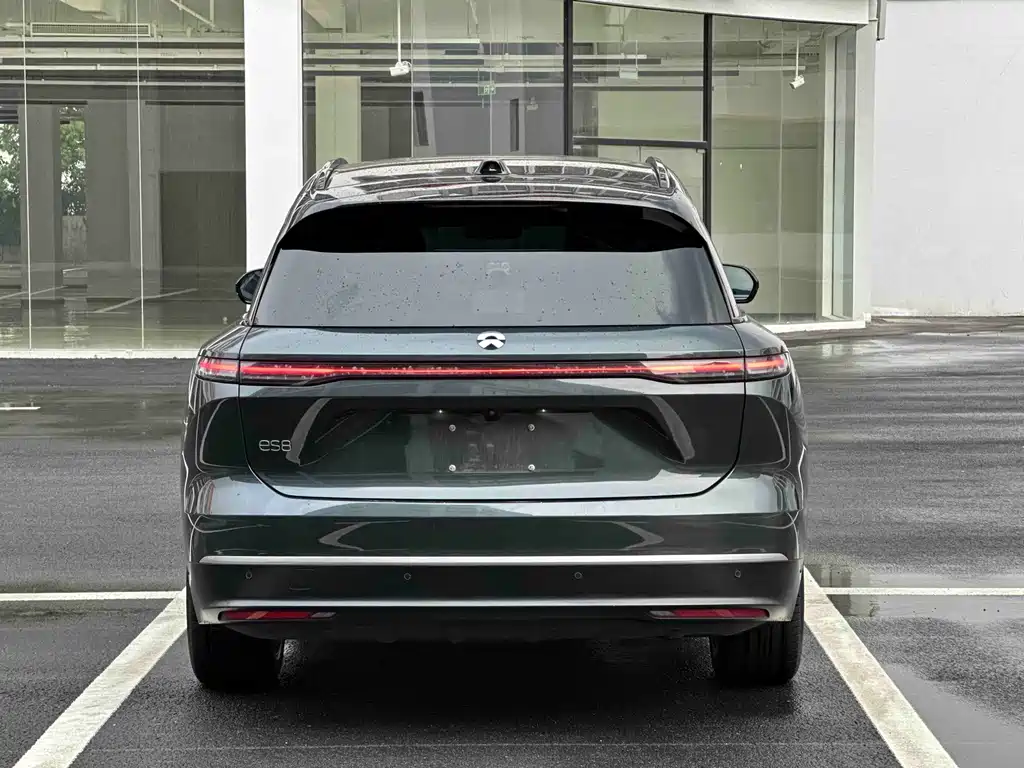 NIO ES8 — миниатюра 5