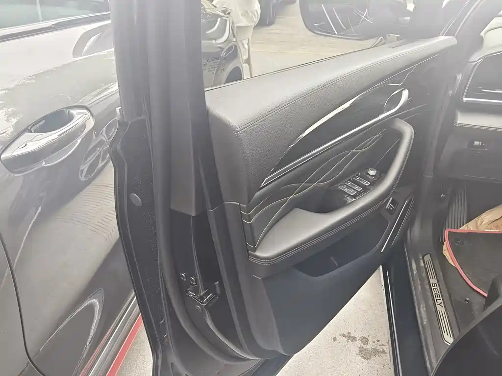 Geely Xingyue L — миниатюра 13