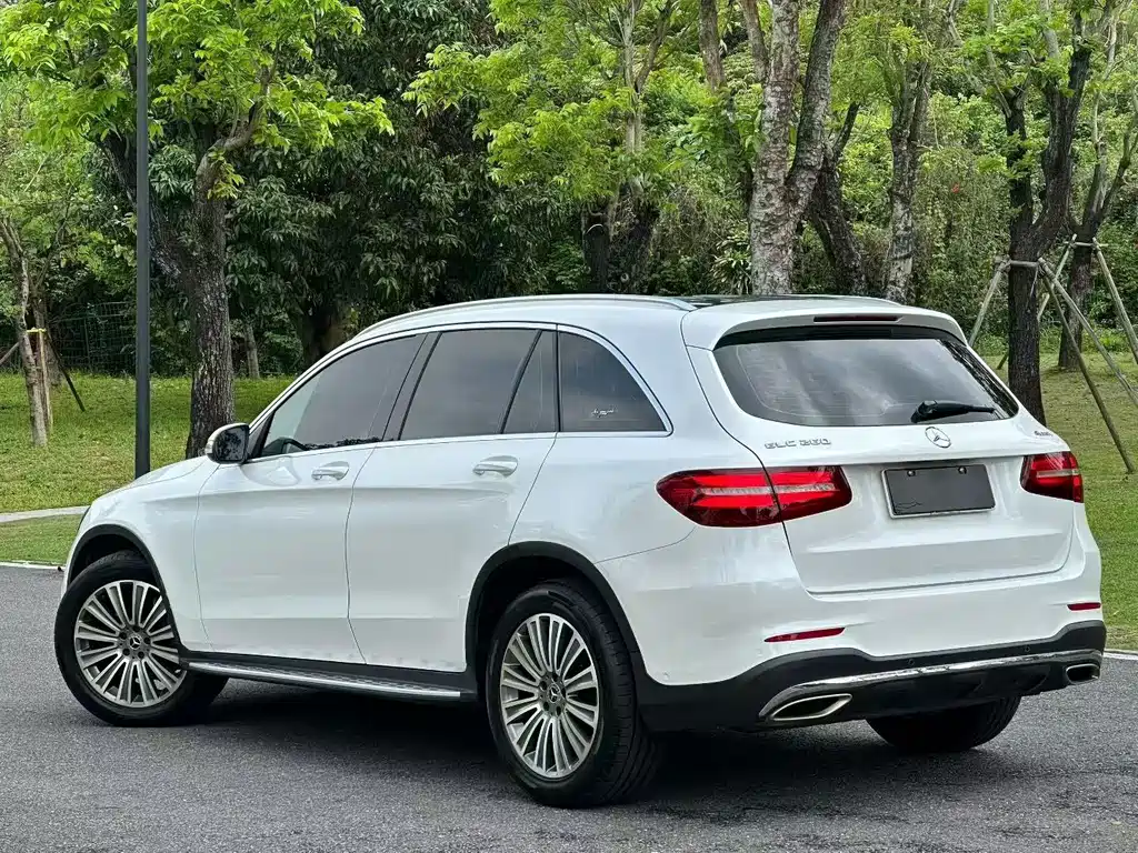Mercedes-Benz GLC — миниатюра 9