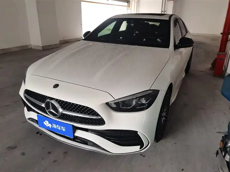 Mercedes-Benz C-Class 2024