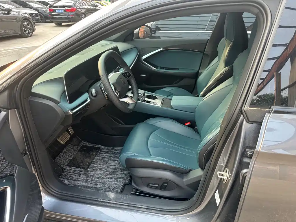 MG 7 2023 1.5T DCT Luxury