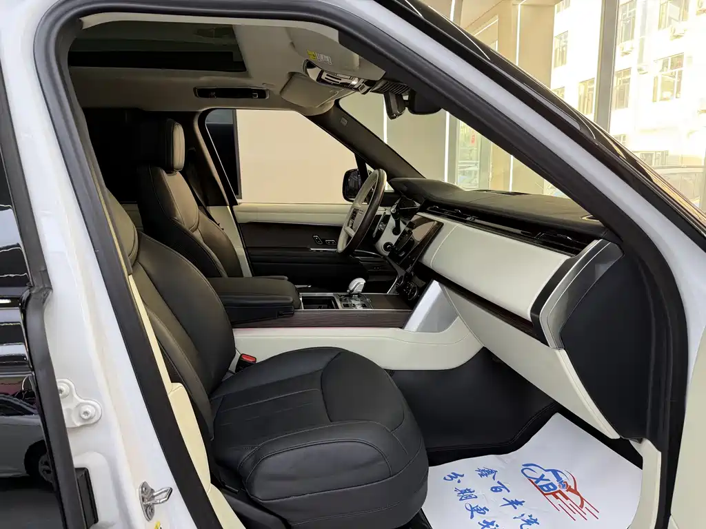 Land Rover Range Rover — миниатюра 6