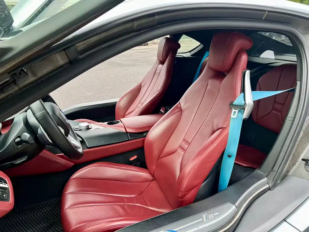 BMW i8 — миниатюра 7
