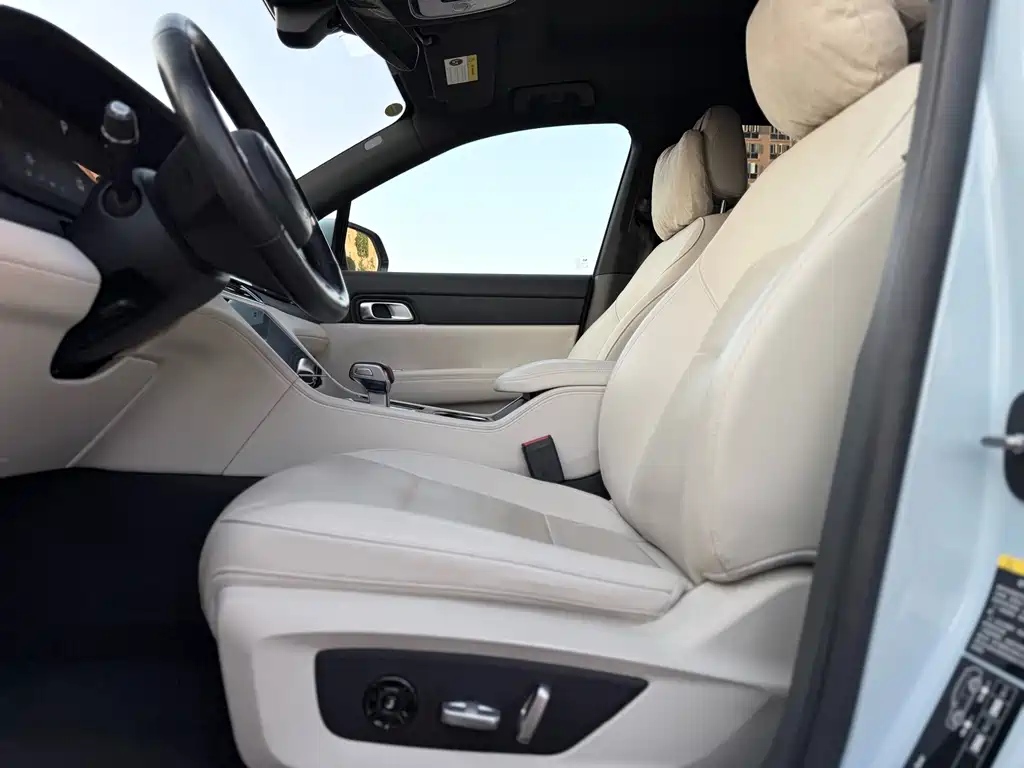 Li Auto Li ONE — миниатюра 8