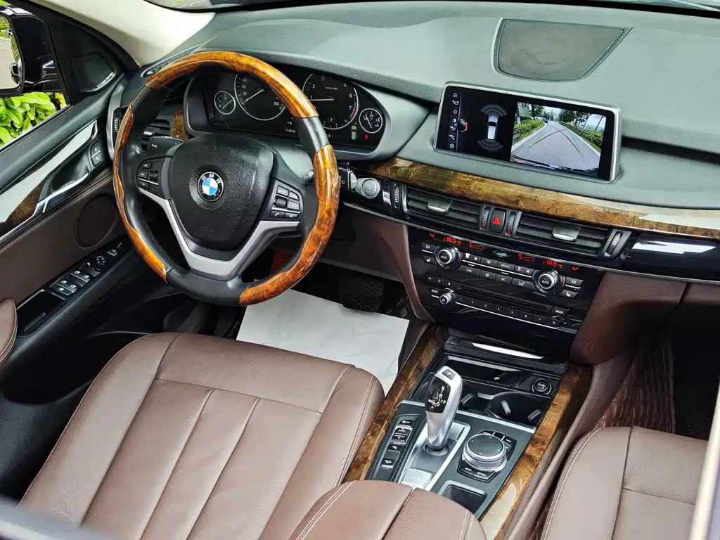 BMW X5 (Import) — миниатюра 11