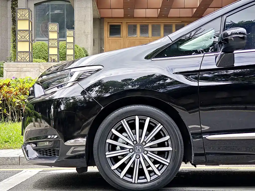 Honda Elysion — миниатюра 5