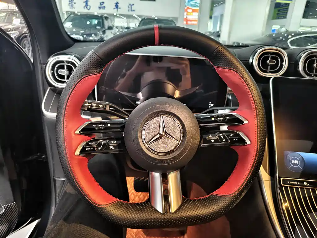MERCEDES-BENZ  GLC