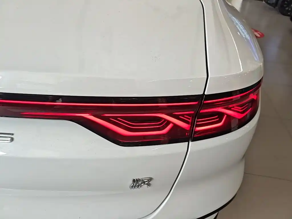 BYD Han — миниатюра 8