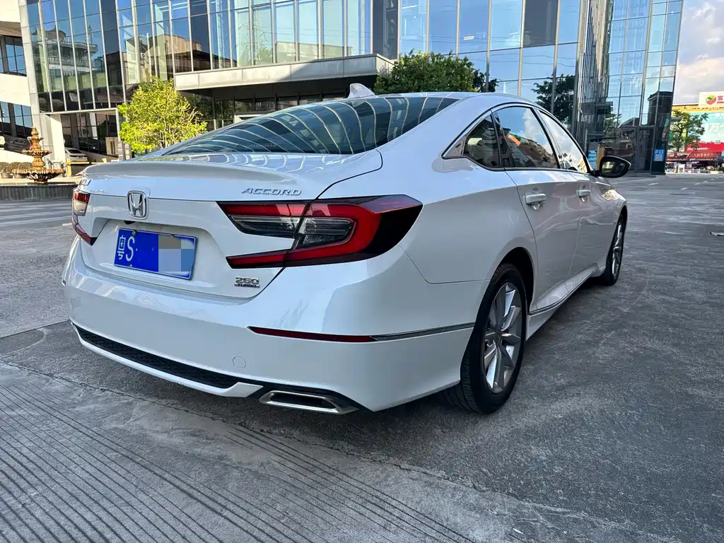 Honda Accord — миниатюра 3