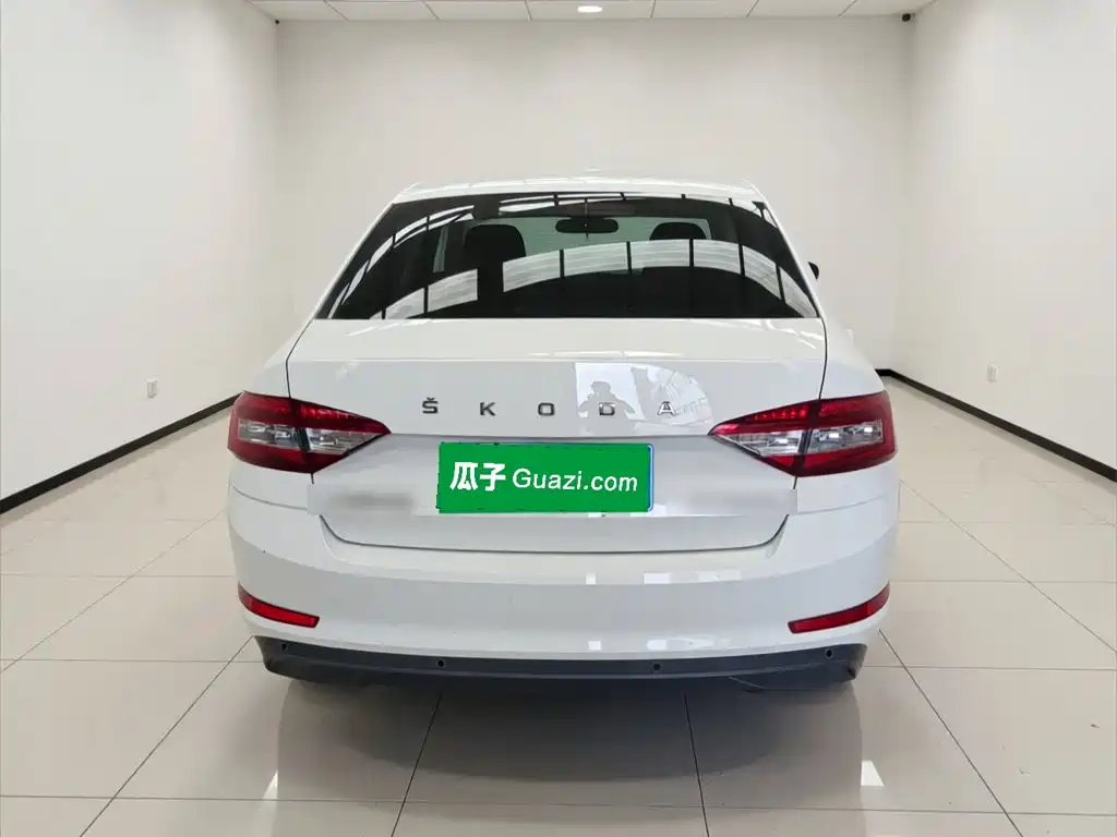 Skoda Octavia — миниатюра 5