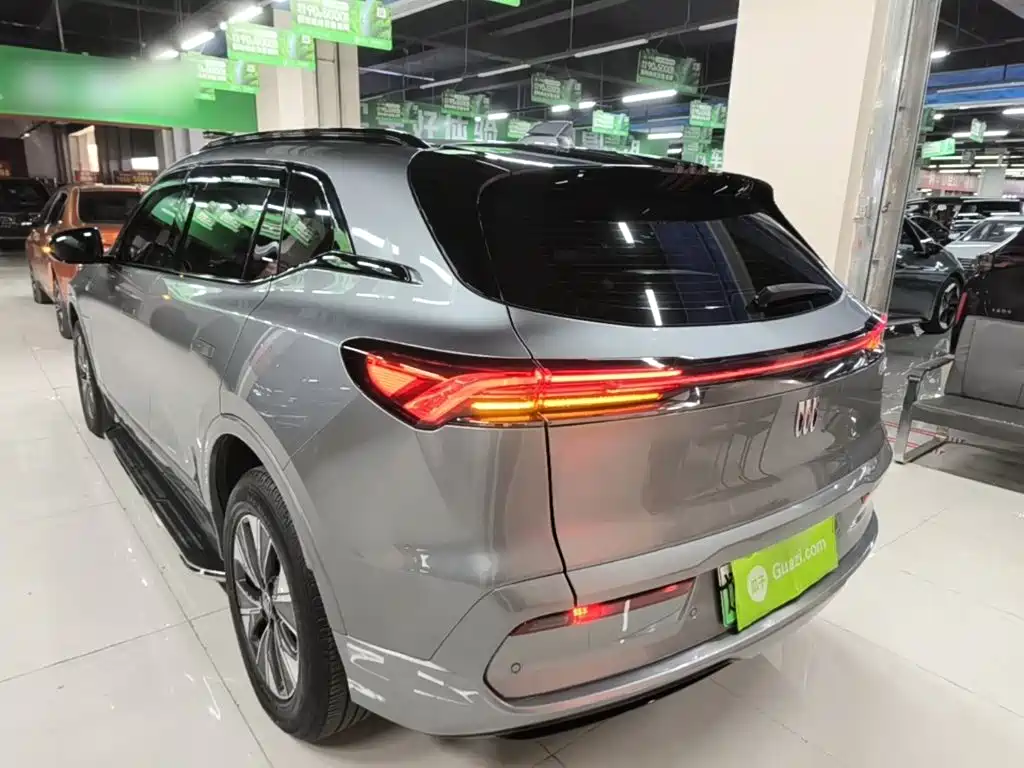 Buick E5 — миниатюра 5