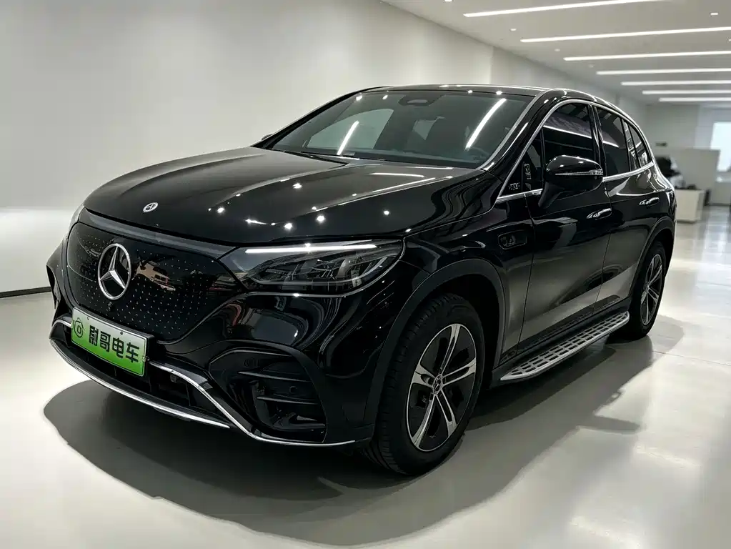 Mercedes-Benz EQE SUV