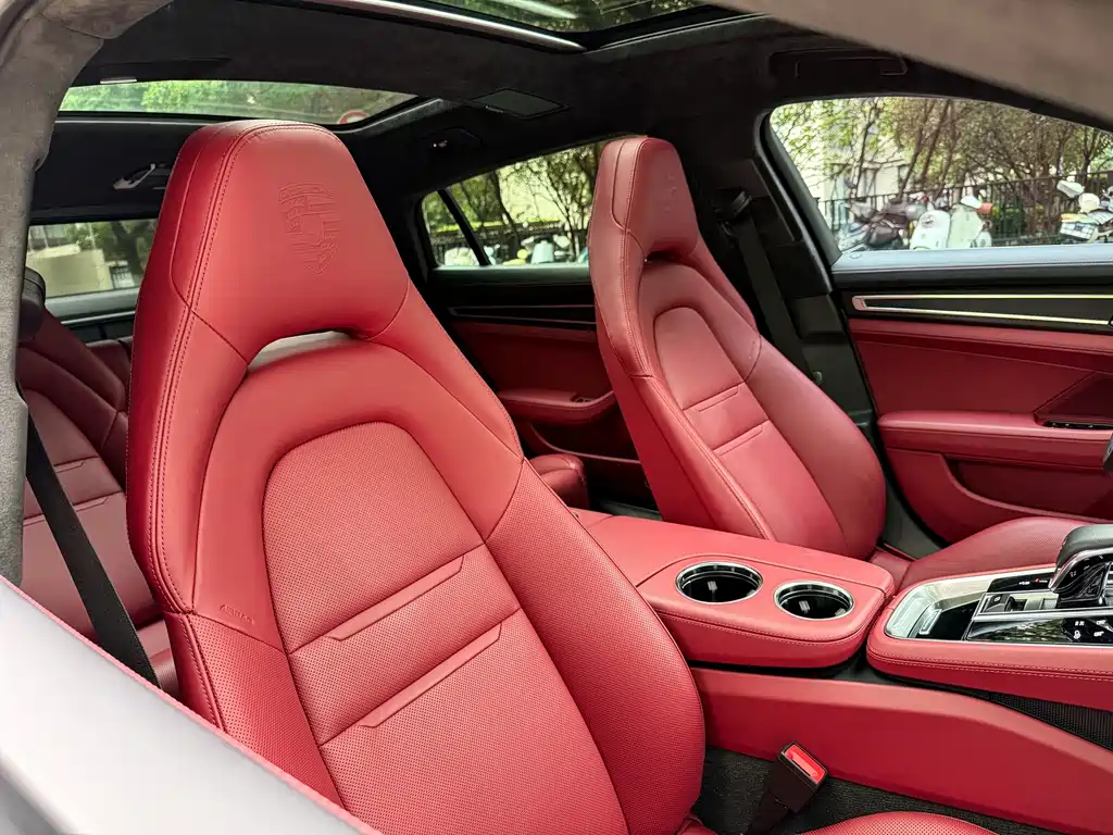 Porsche Panamera — миниатюра 24