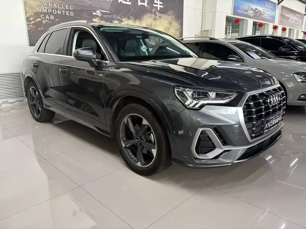 Audi Q3 2023 35 TFSI Fashion (1.4T)