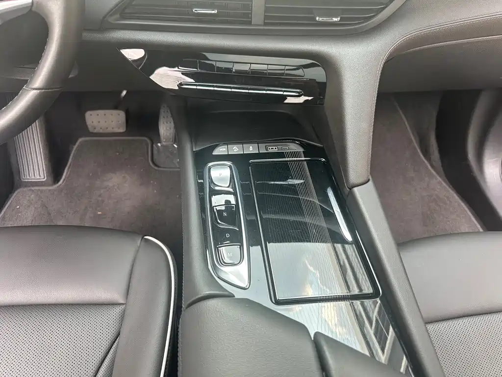 Buick Enclave — миниатюра 12