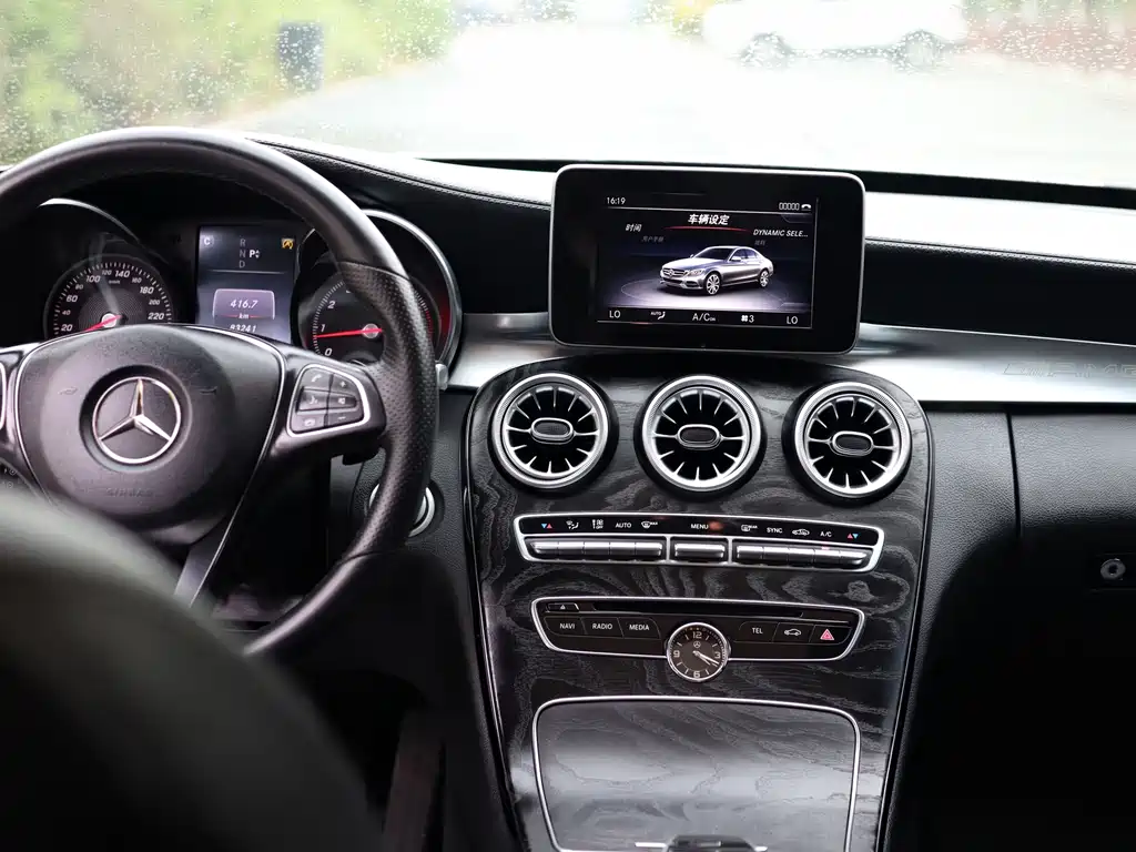 Mercedes-Benz C-Class — миниатюра 25