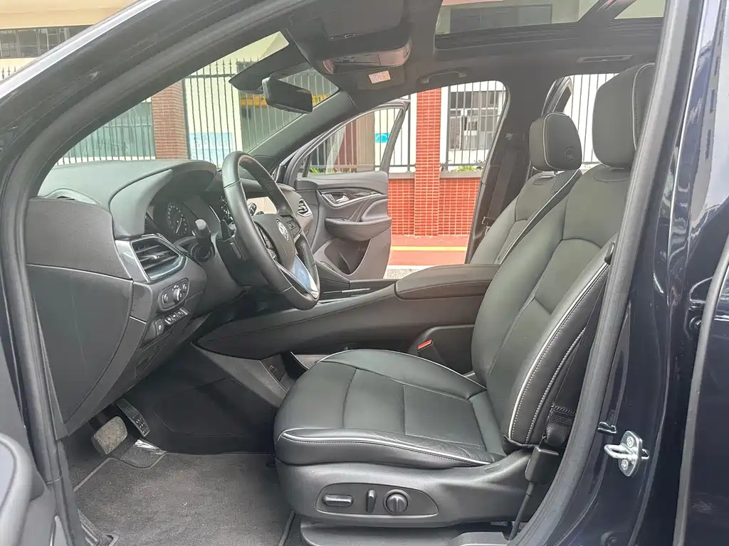 Buick Enclave — миниатюра 8
