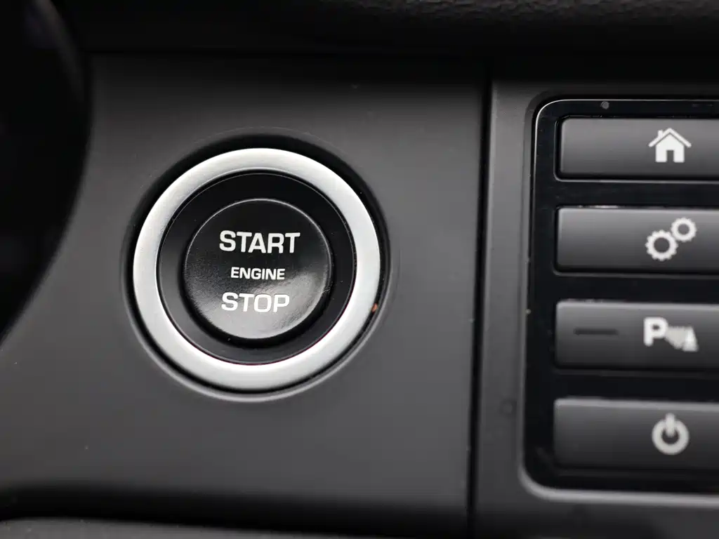 Land Rover Discovery Sport — миниатюра 13
