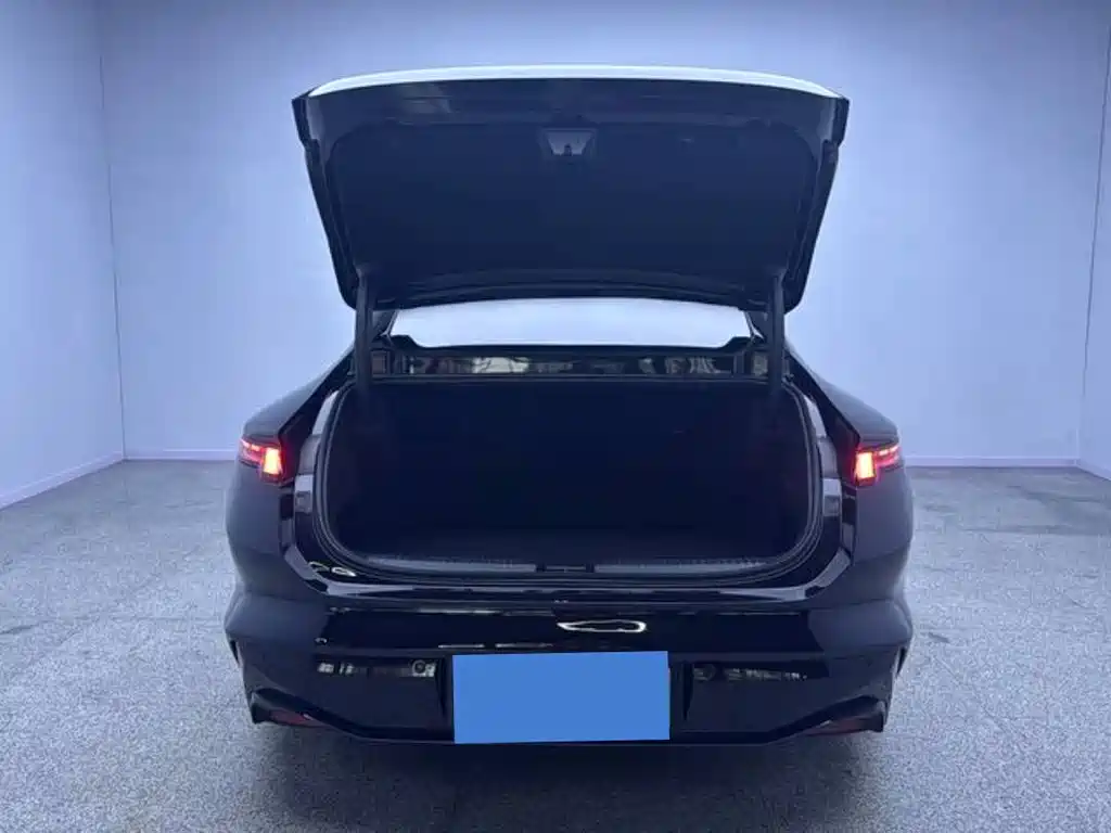 Lynk & Co Z10 — миниатюра 17