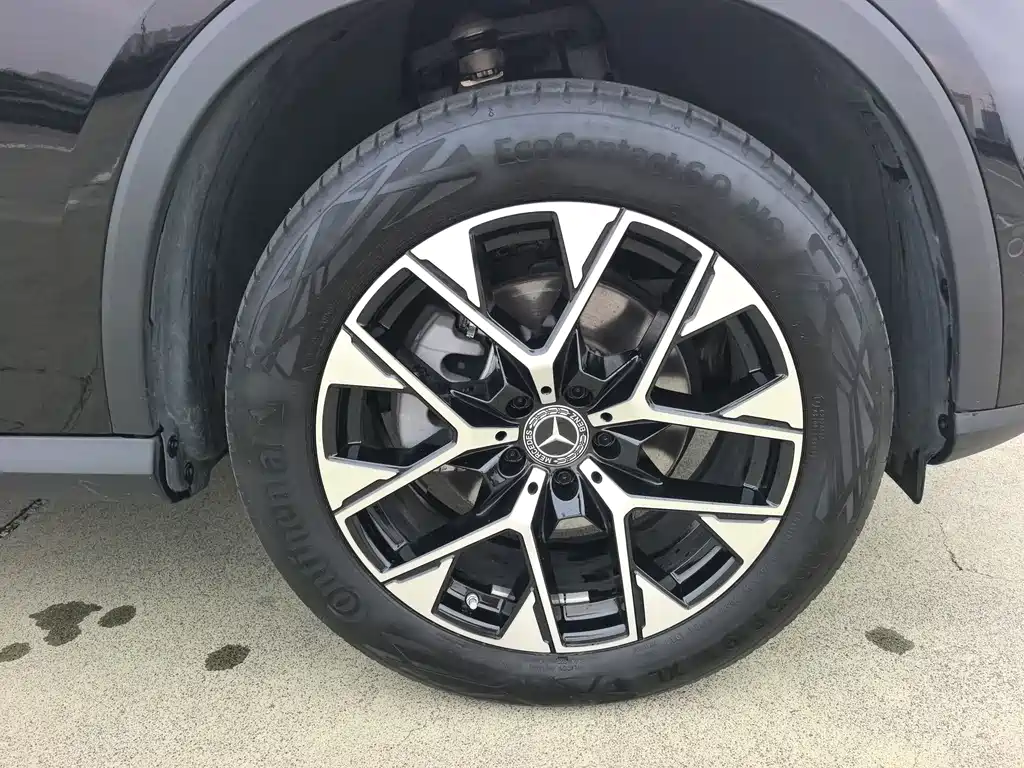 Mercedes-Benz GLC 2024 GLC 260 L 4MATIC 5 мест