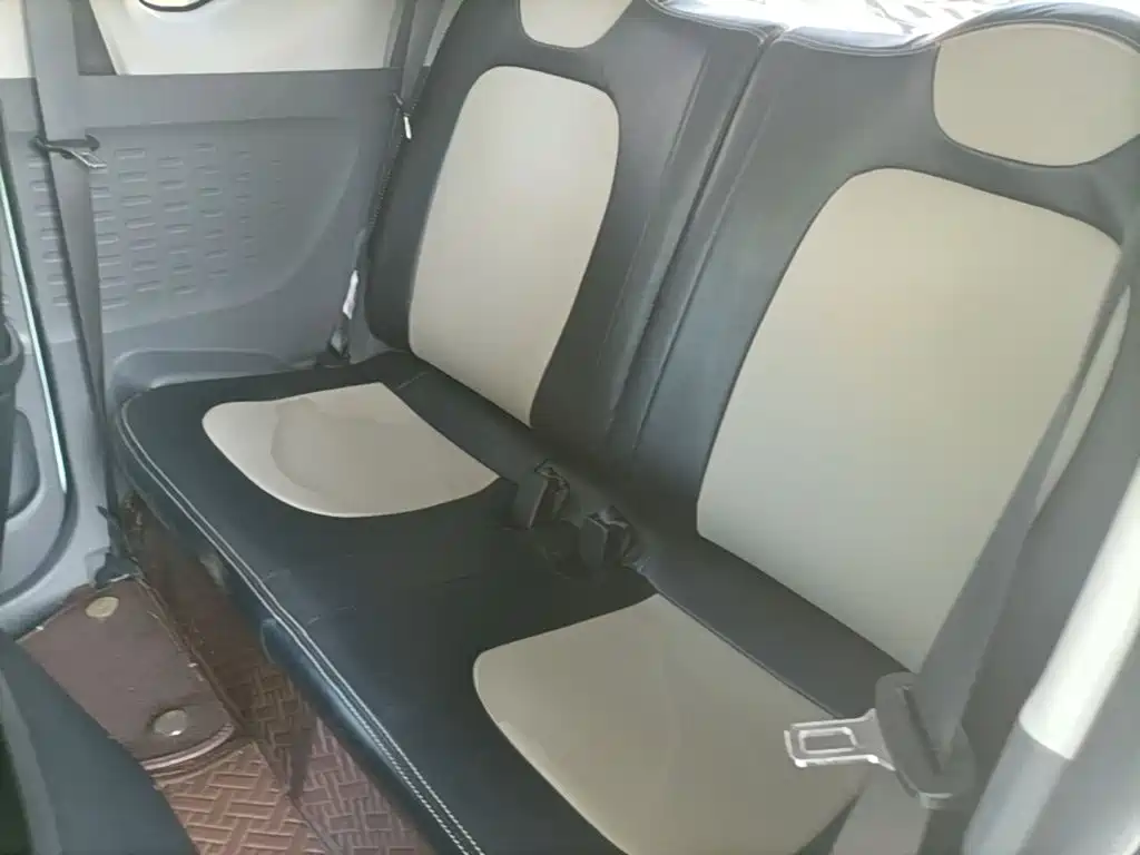 Wuling MINIEV — миниатюра 17