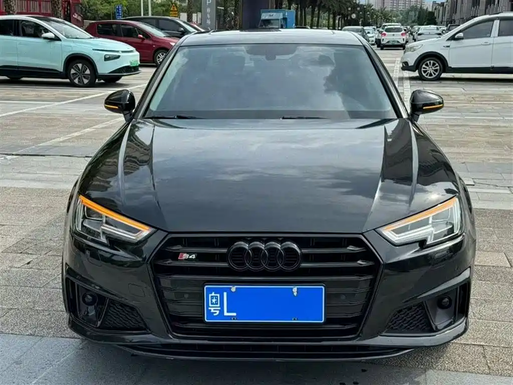 Audi A4L 2017 45 TFSI quattro Sport