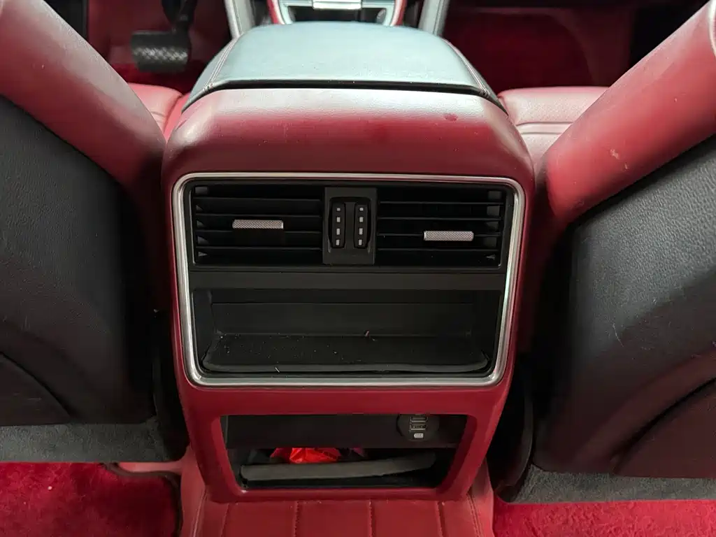 Porsche Cayenne — миниатюра 16