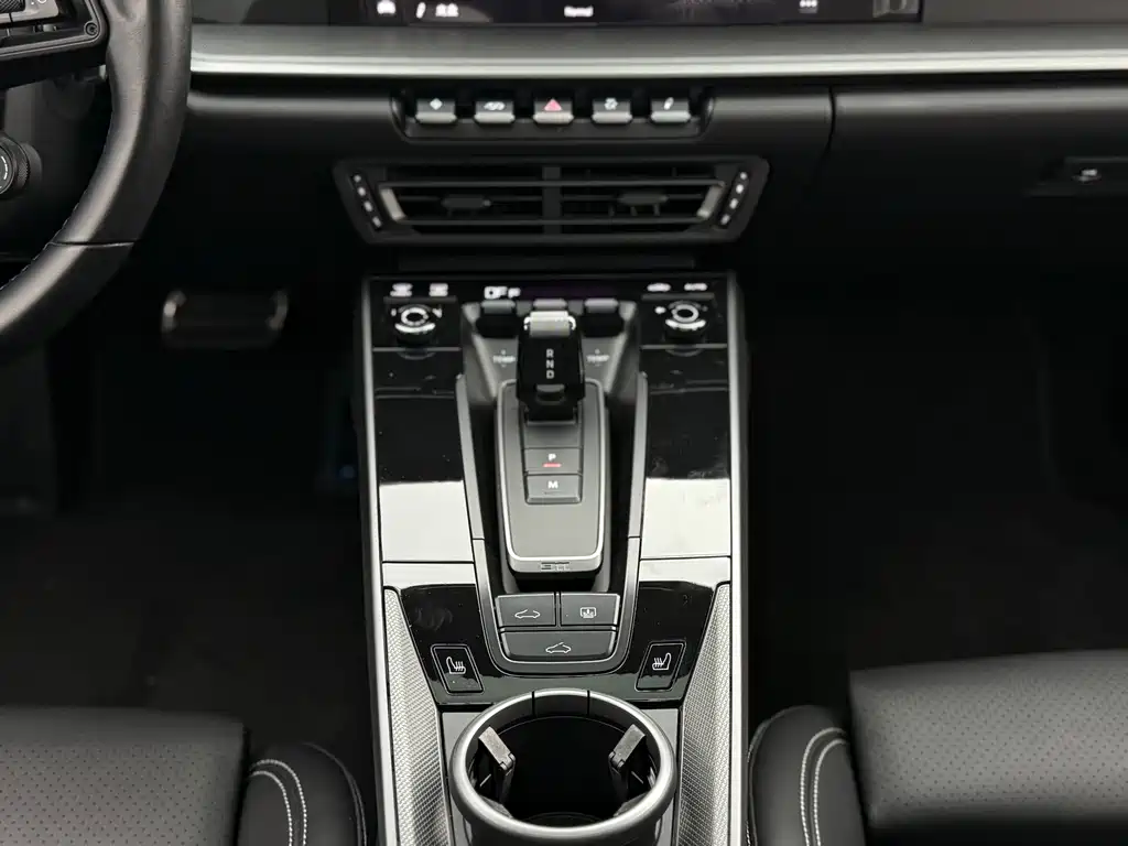 Porsche 911 2023 Carrera 3.0T