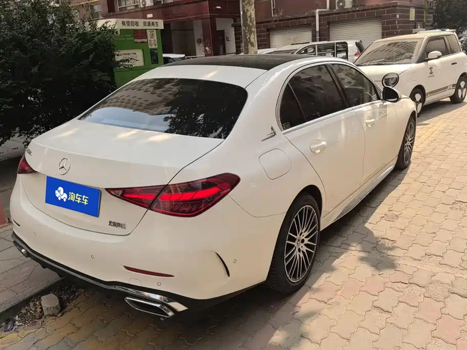 Mercedes-Benz C-Class — миниатюра 3