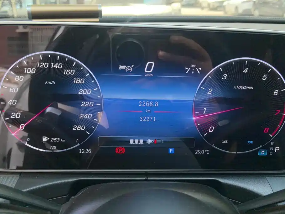 Mercedes-Benz C-Class — миниатюра 14