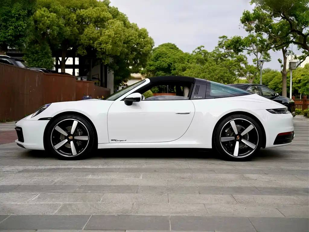 Porsche 911 2022 Targa 4 3.0T