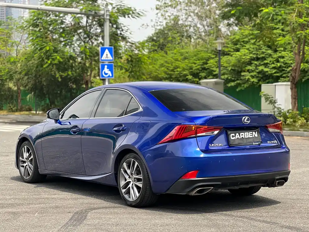 Lexus IS — миниатюра 6